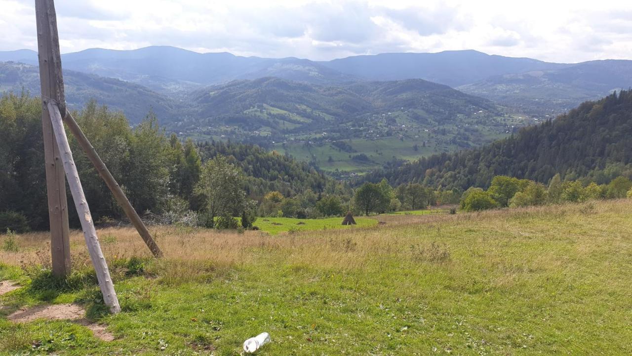 Садиба Федорчуків За Рікою 셰쇼리 외부 사진