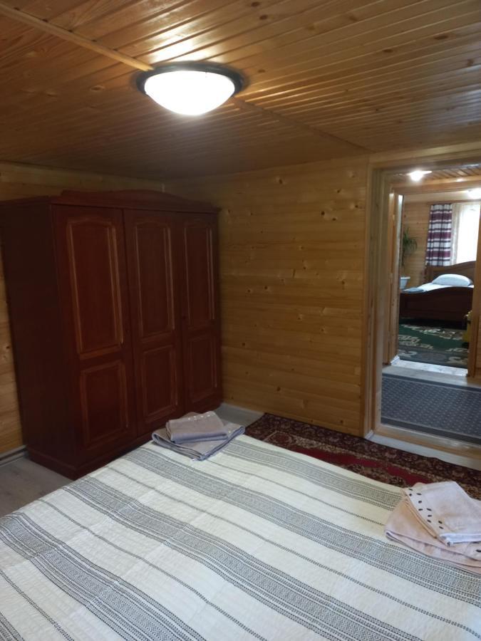 Садиба Федорчуків За Рікою 셰쇼리 외부 사진