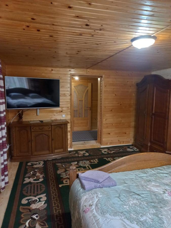 Садиба Федорчуків За Рікою 셰쇼리 외부 사진